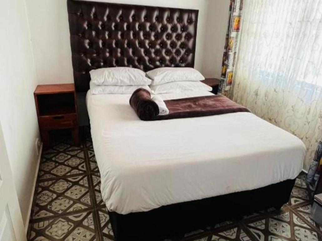 Victoria Guest Lodge Белвил Стая снимка