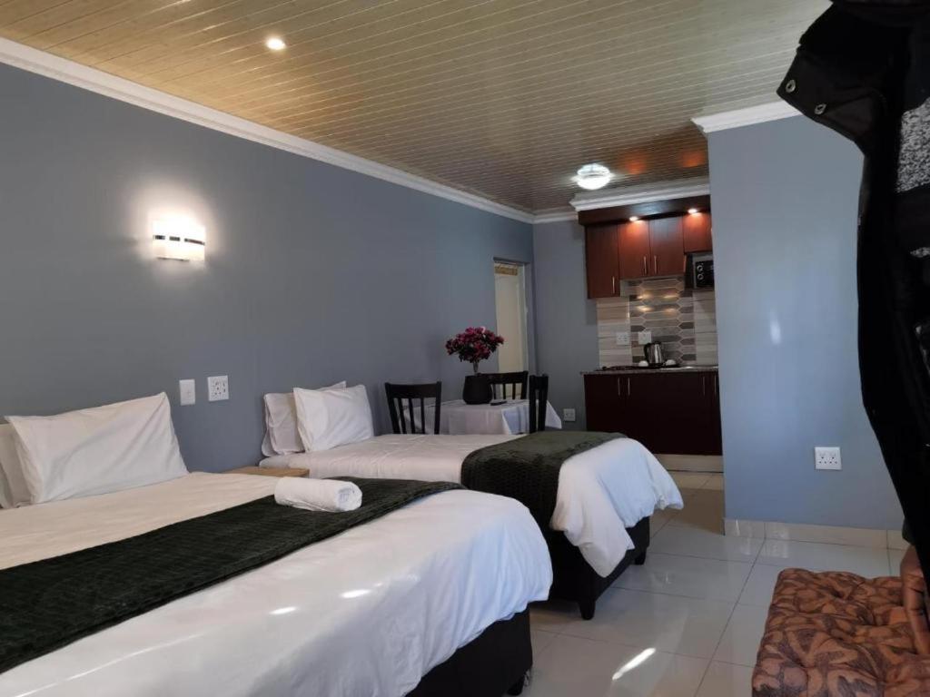 Victoria Guest Lodge Белвил Стая снимка